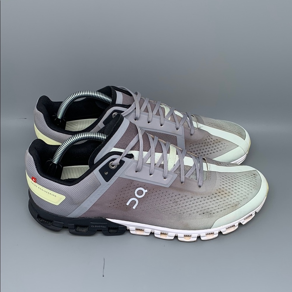 On‎ Cloudflow Running Shoes Men’s Sz 10